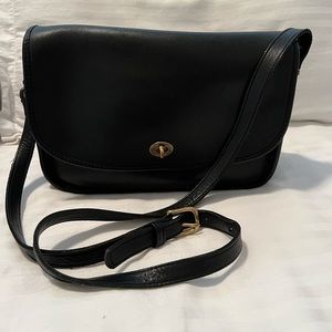 Vintage COACH City Bag Crossbody